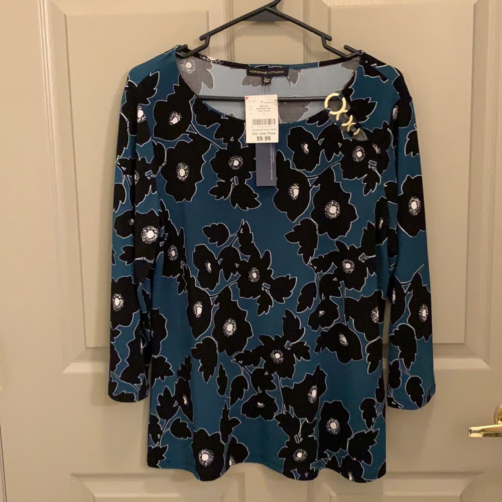 Quarter sleeve floral blouse